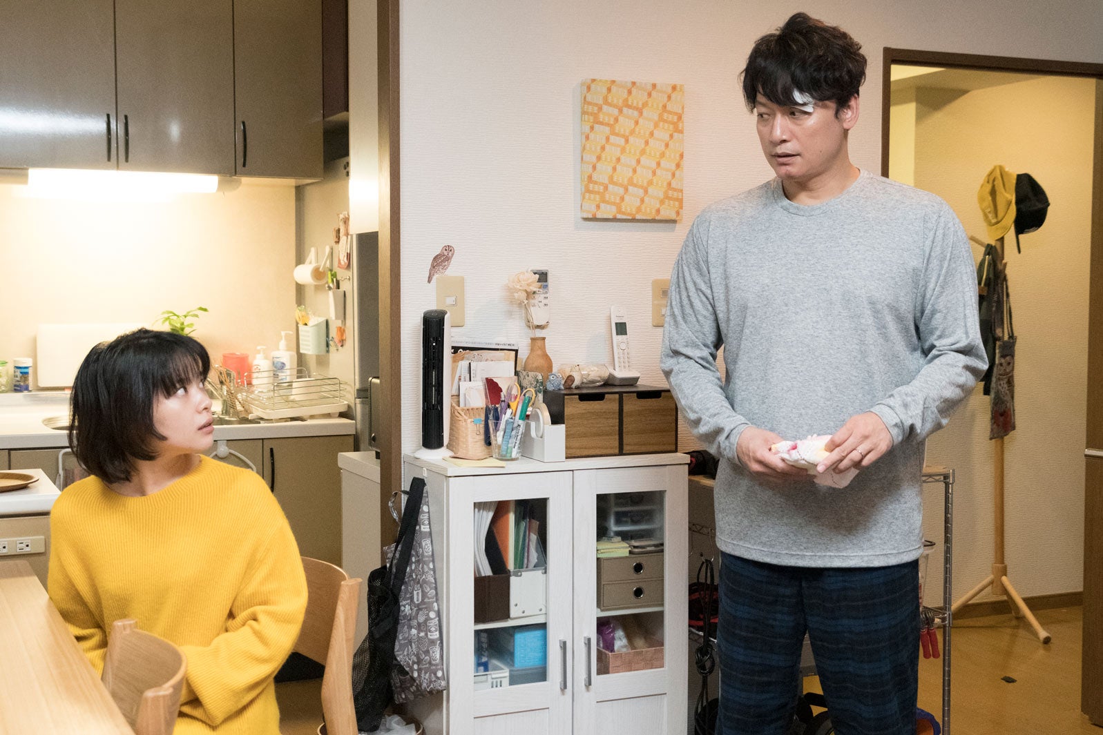 香取慎吾＆岸井ゆきの、“離婚”の2文字で一触即発　鬱憤ぶつけ合う本編映像解禁＜犬も食わねどチャーリーは笑う＞