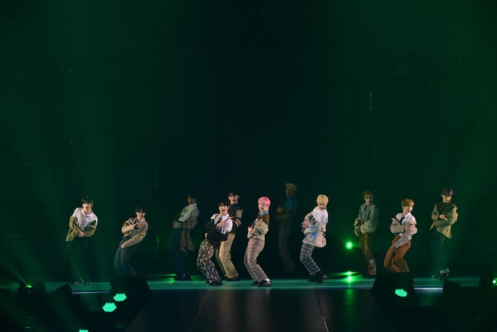 INI(C)Rakuten GirlsAward 2023 S/S