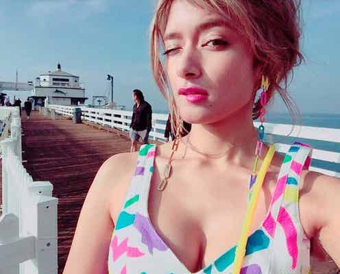 ローラ、LAで谷間くっきり美バスト披露「反則級の可愛さ」