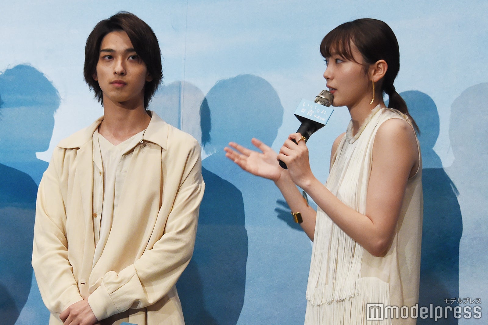 お互いの役柄と性格について話す横浜流星（左）、飯豊まりえ（右） （C）モデルプレス