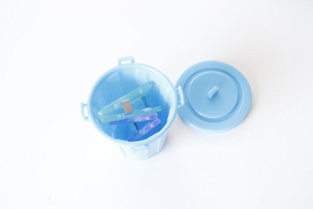 セリアのミニチュアごみ箱