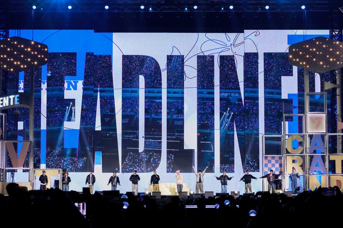 2025 SVT 9TH FAN MEETING<SEVENTEEN in CARAT LAND>(P)&(C)PLEDIS Entertainment