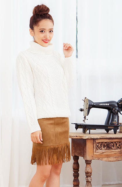 フェイクスエードフリンジミニスカート「神戸レタス」2190円(税込)/画像提供:神戸レタス