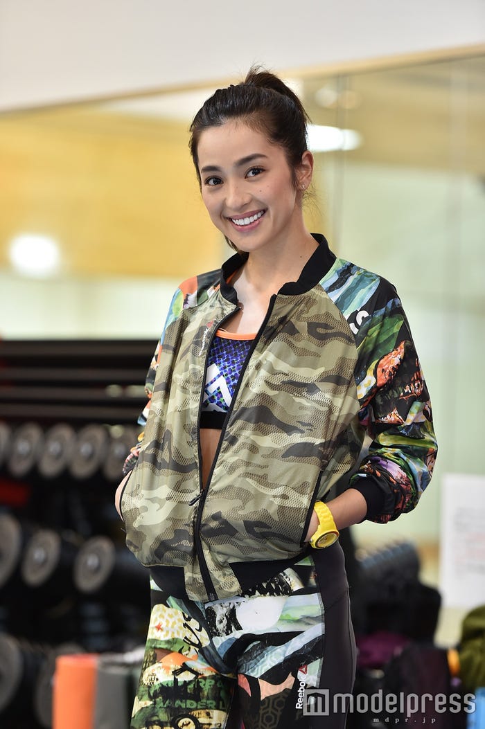 中村アン「家族ノカタチ」第3話着用ウェア/画像提供:TBS