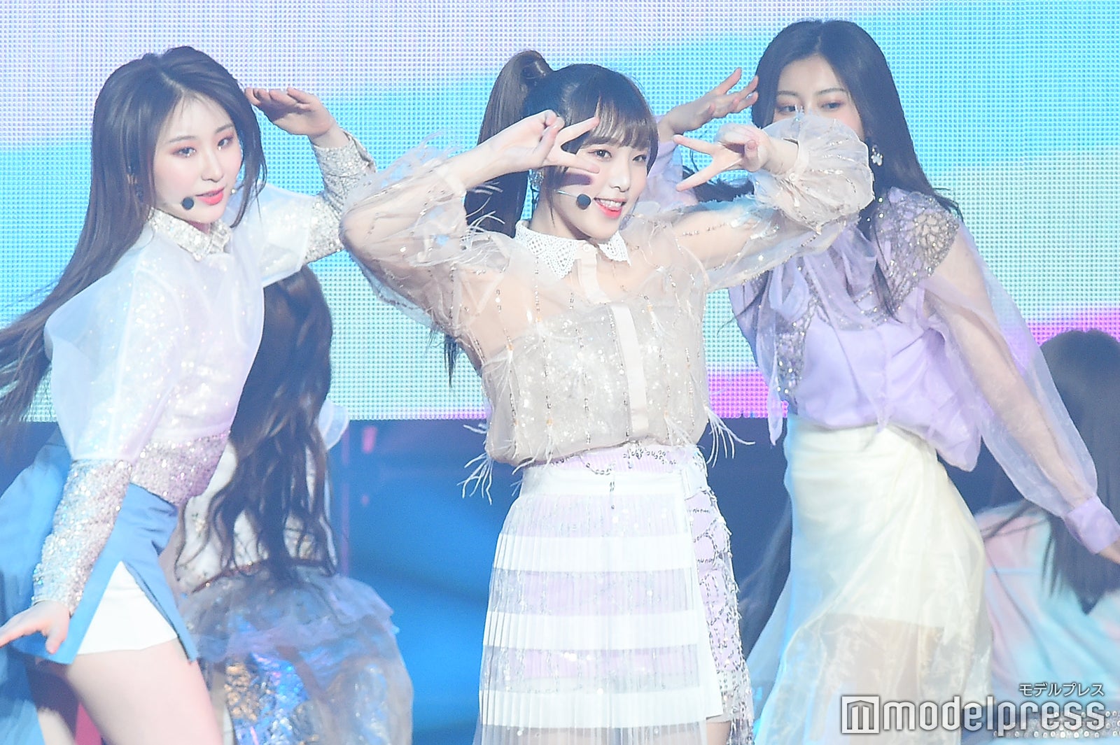 IZ*ONE （C）モデルプレス