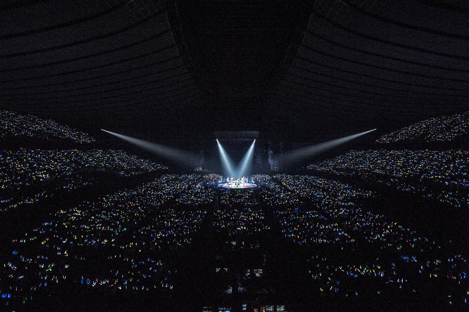 超特急（写真提供：SDR）