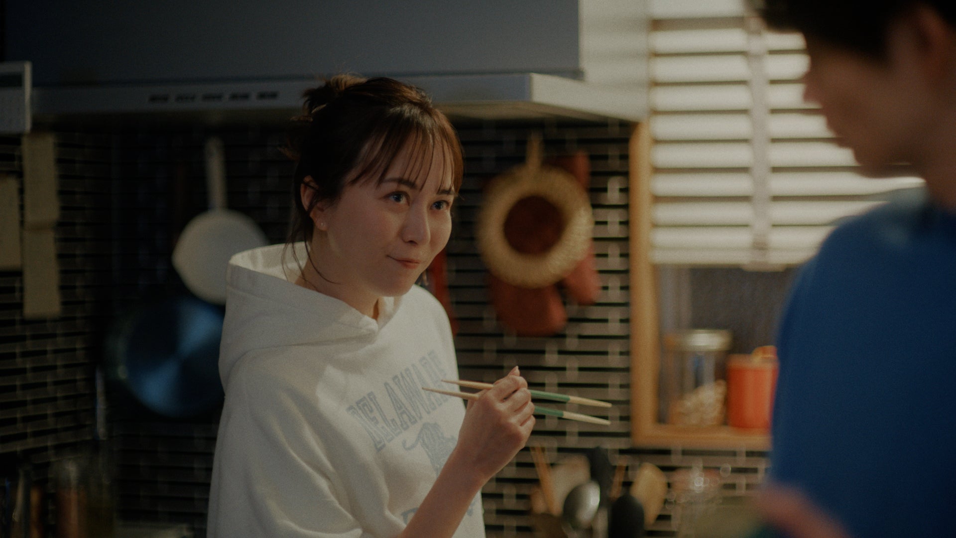 比嘉愛未／キリンビール　杜の香ジンソーダ　「だって、おいしいジンを使ってるから。」篇（提供写真）