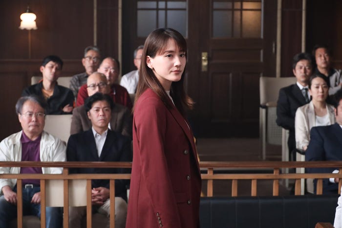 綾瀬はるか/「元彼の遺言状」第10話より(C)フジテレビ