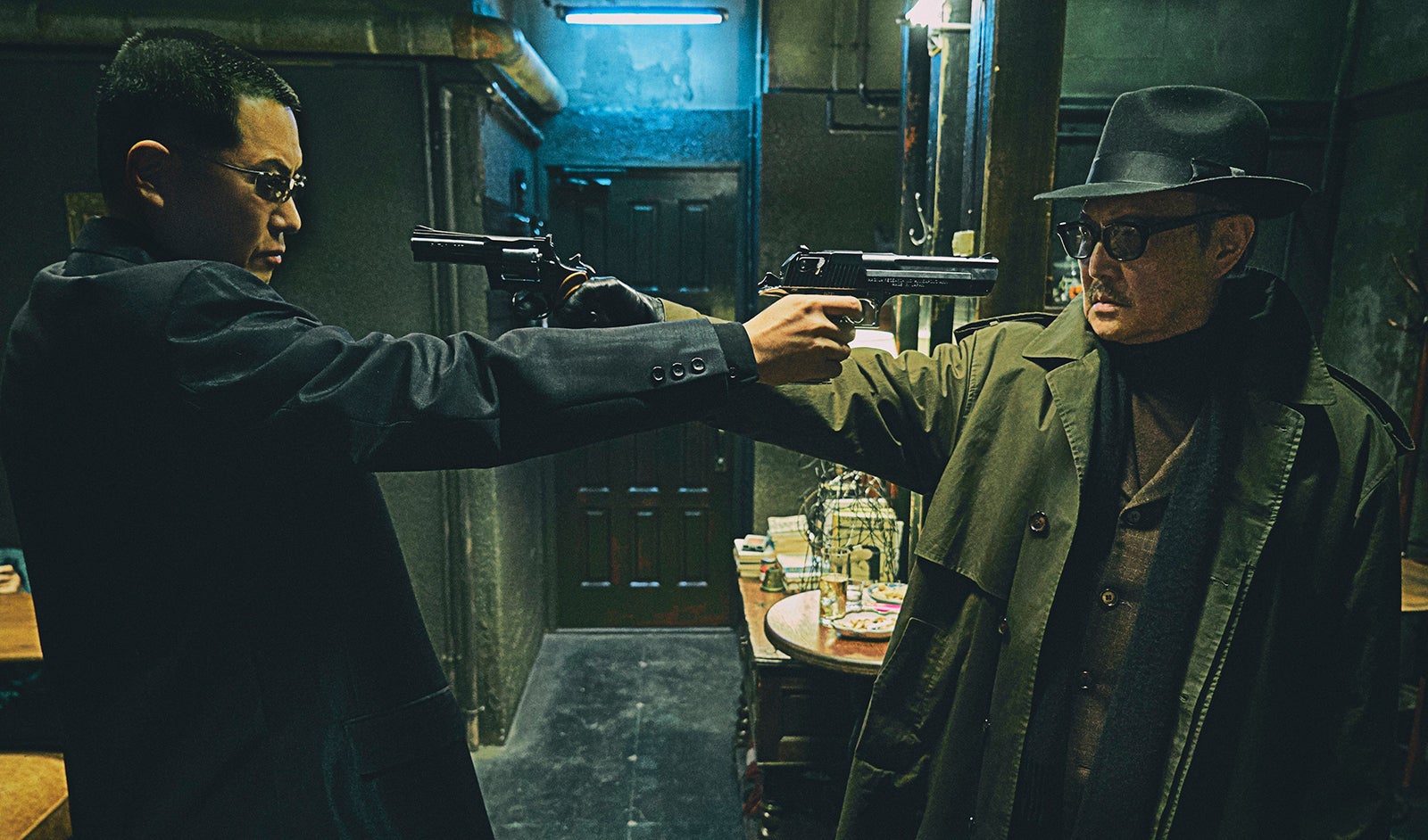 映画「一度も撃ってません」（4月24日公開）場面写真（C）2019「一度も撃ってません」フィルムパートナーズ