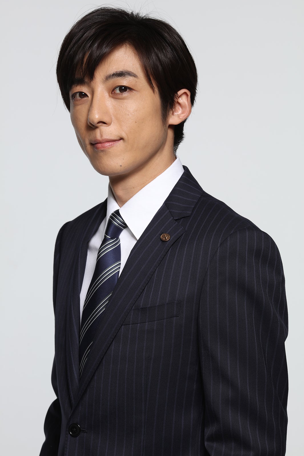 高橋一生、長瀬智也主演「空飛ぶタイヤ」に出演決定＜コメント到着＞