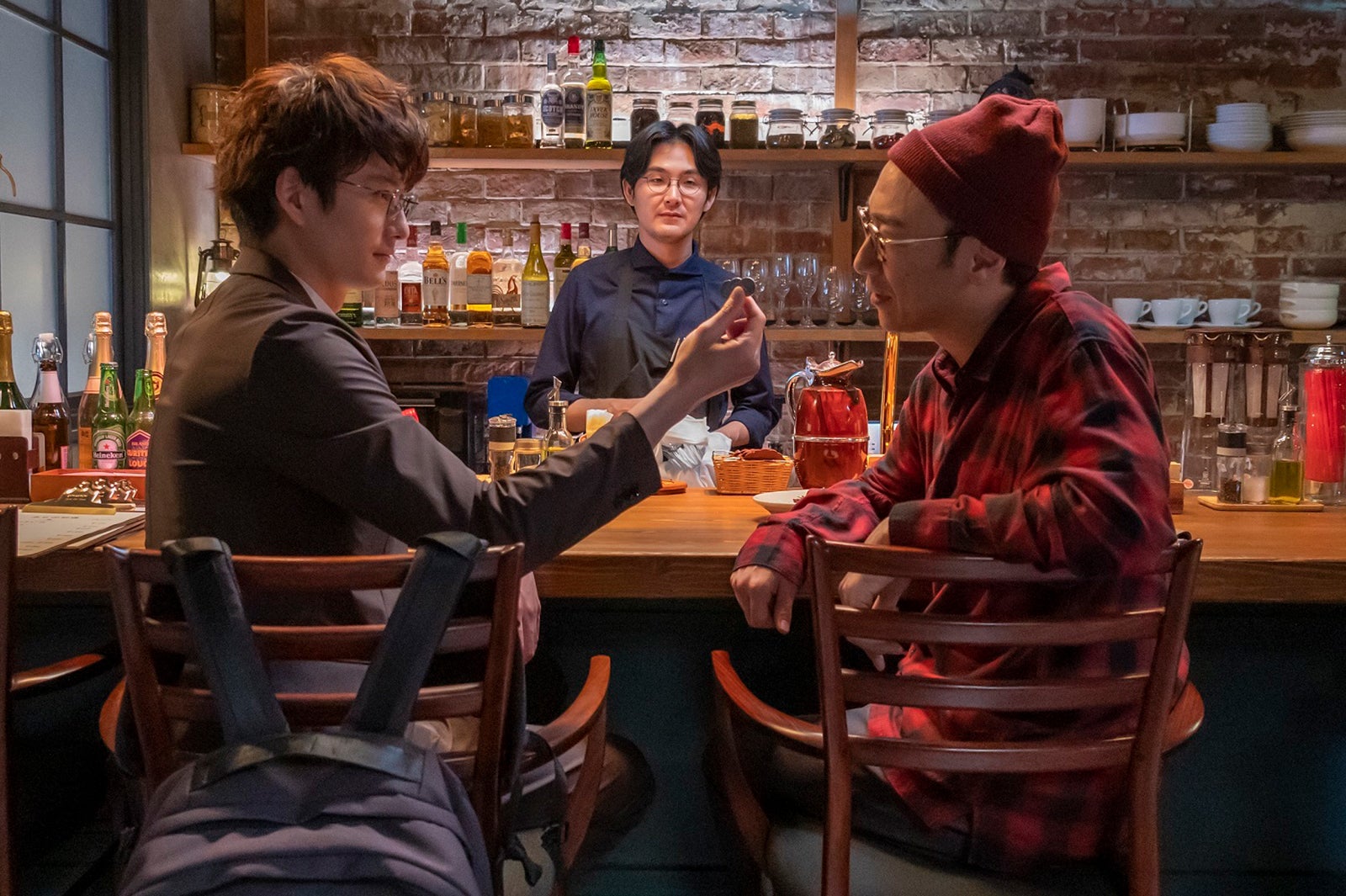 岡田将生、松田龍平、角田晃広 「大豆田とわ子と三人の元夫」第2話より（C）カンテレ、フジテレビ