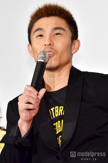 中尾明慶、仲里依紗との新婚生活＆育児を語る「衝突するのも恋愛」