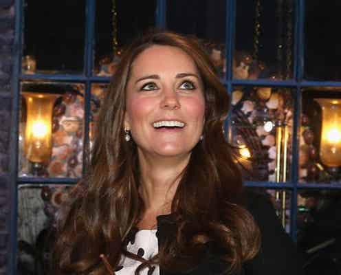キャサリン妃、マタニティファッションは6,000円のプチプラワンピで