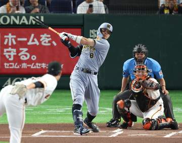 ワイプに突然 美しすぎるトップ女優 巨人・阪神中継が騒然 G劣勢に悲鳴「うわあーっ！」 「マジかわいい」「ワイプと逆にして」「笑い方が豪快w」「ゴリゴリのG党」橋本環奈に驚き