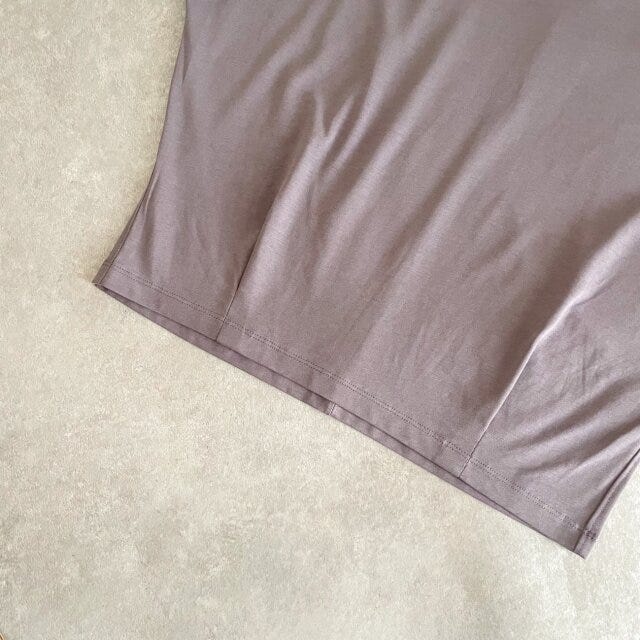 GU　ウエストタックフレンチスリーブT　コーデ