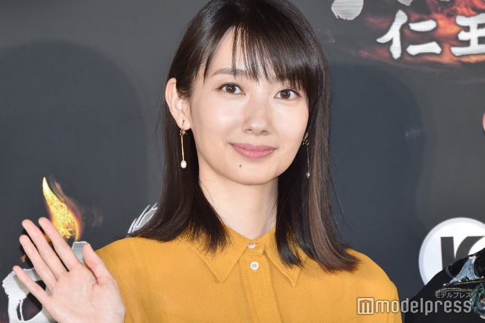 波瑠 ロングヘア姿に 印象変わる 美しい の声続々 モデルプレス