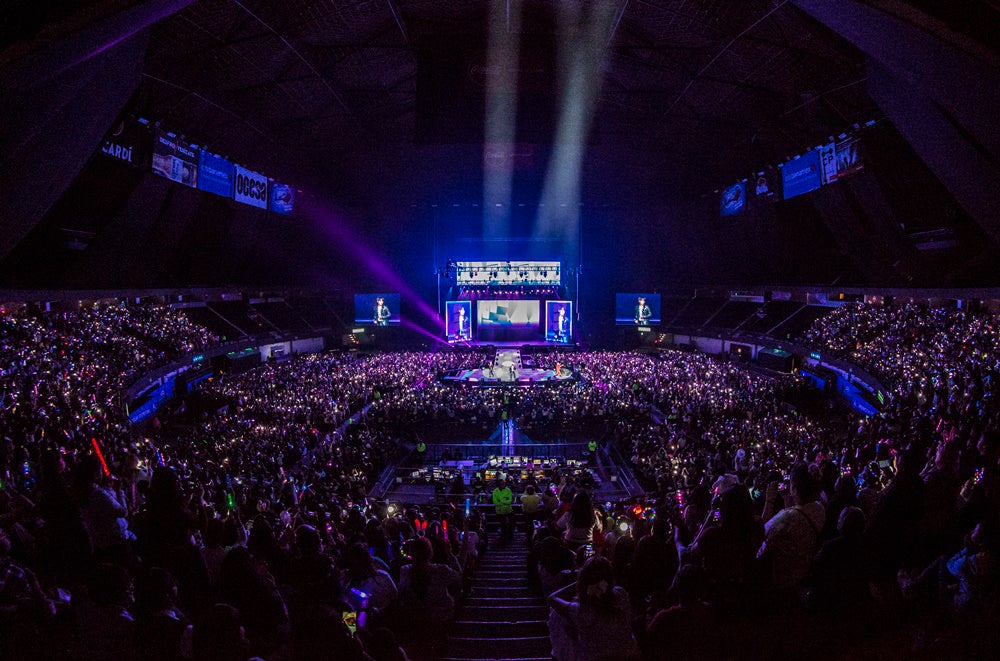 SEVENTEEN（写真提供：プレディスエンターテイメント）