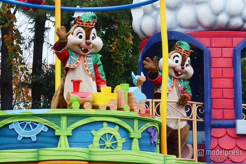 デール、チップ