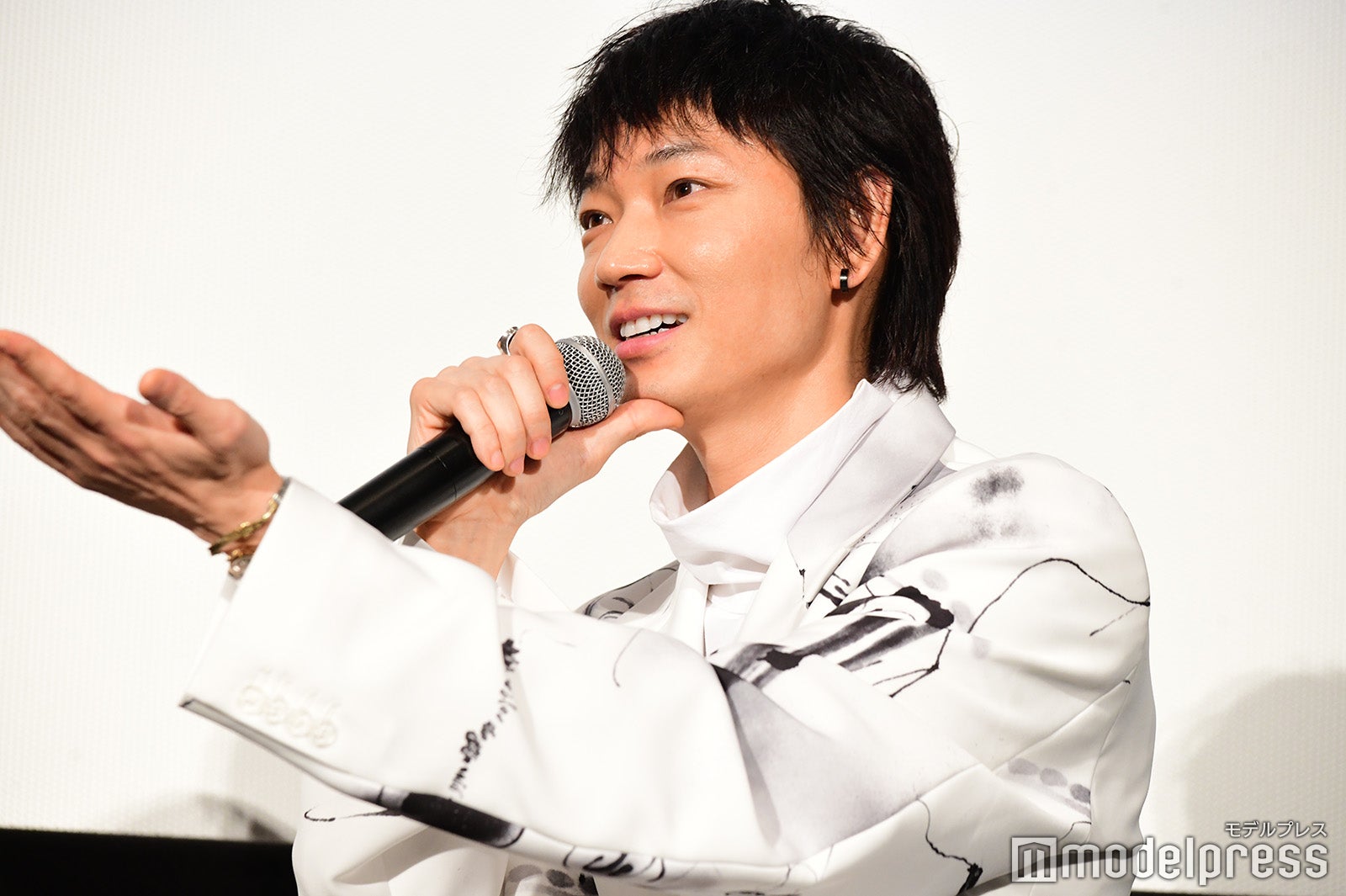 綾野剛 （C）モデルプレス