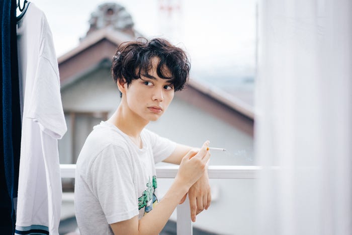 川合ルイ「「恋愛ドラマな恋がしたい~Kissing the tears away~」第1話(C)AbemaTV, Inc.