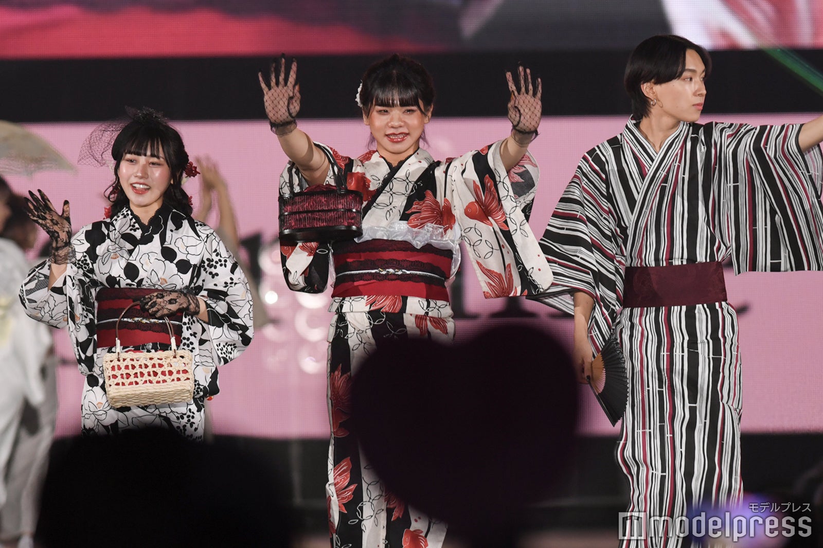 ウチら3姉妹／（左から）ゆら、とうあ、こま（C）モデルプレス