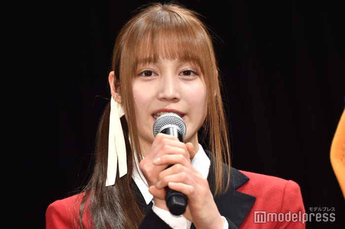 イメチェン前の中村ゆりか(C)モデルプレス