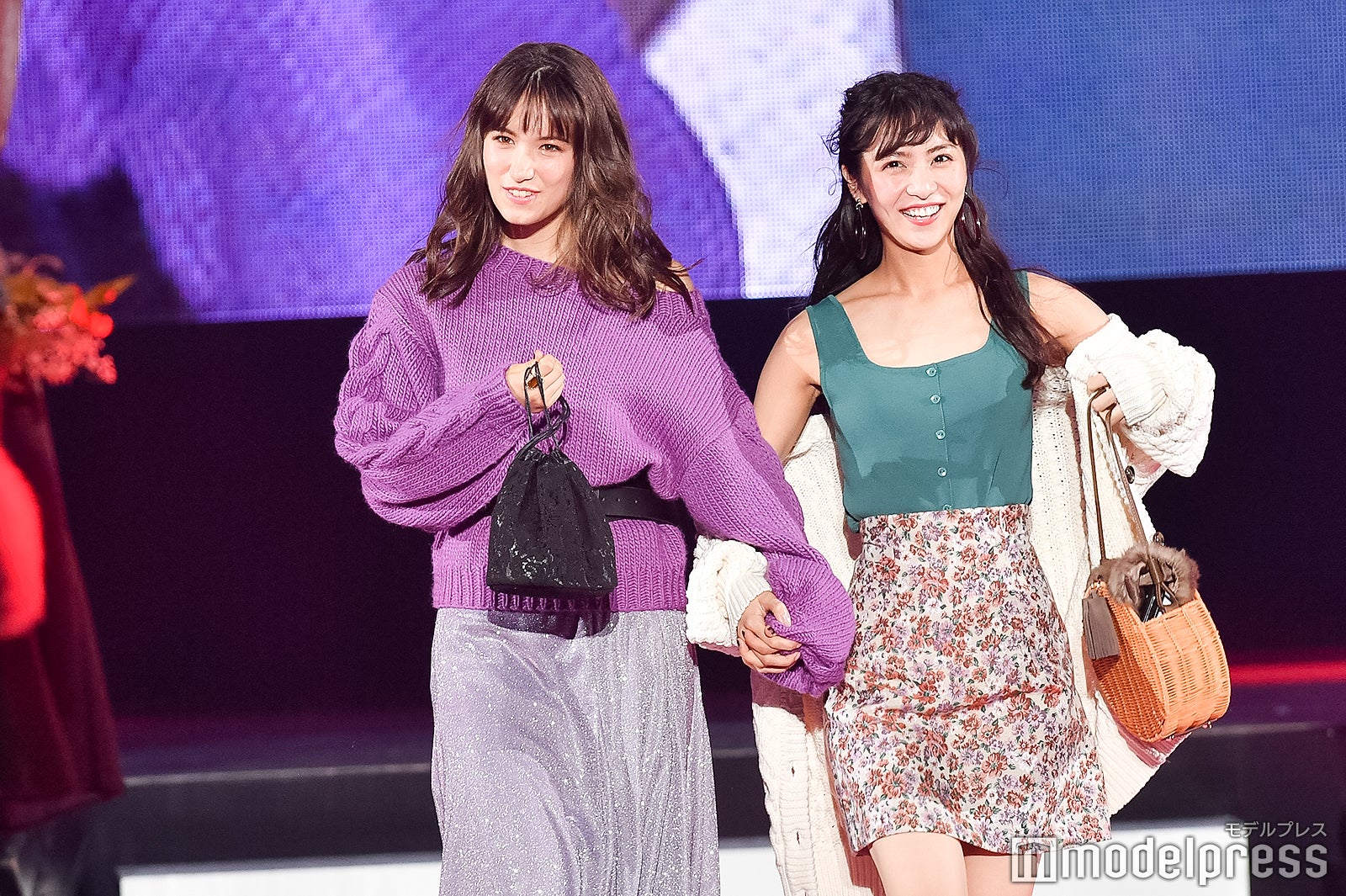 トラウデン直美＆石川恋（C）モデルプレス