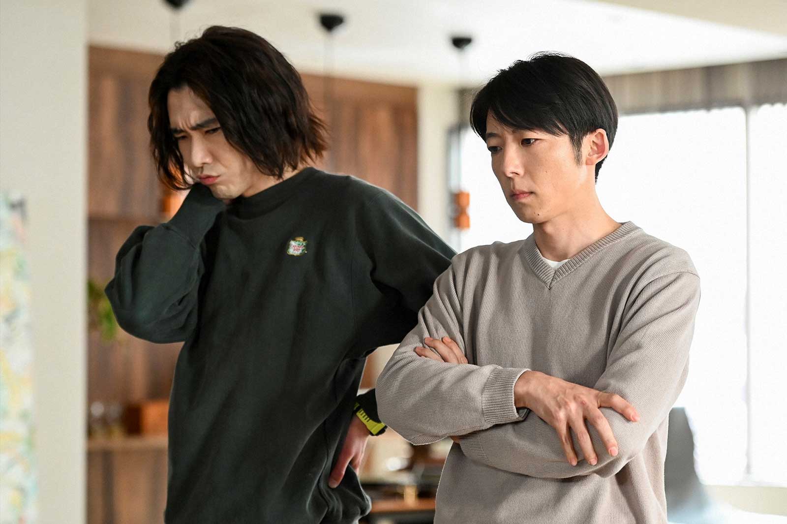 柄本佑、高橋一生「天国と地獄 ～サイコな2人～」第7話より（C）TBS