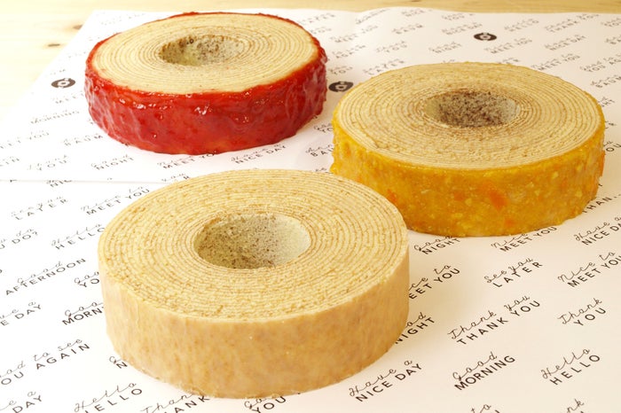 プレーン￥1,500、イチゴ、オレンジ各￥1,800／画像提供：アニバーサリー