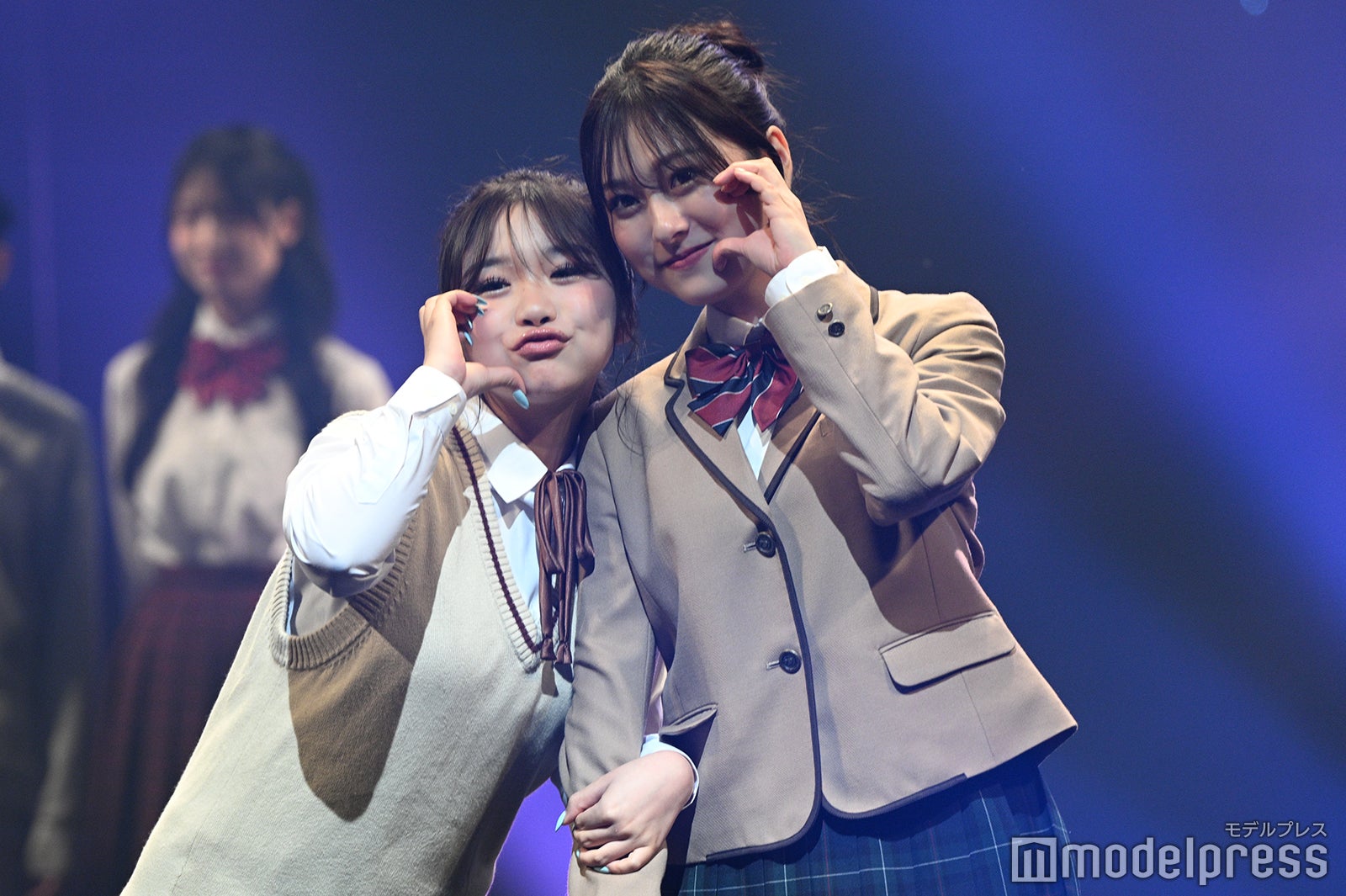 「今日好き」中島結音＆寺島季咲、腕組みランウェイ ルダハートにキュン【GAKUSEI RUNWAY 2024 SPRING＆SUMMER】