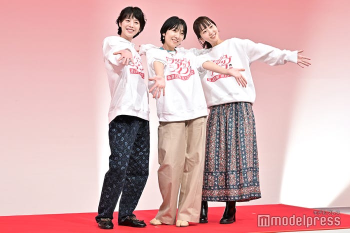 夏帆、安藤サクラ、木南晴夏 (C)モデルプレス