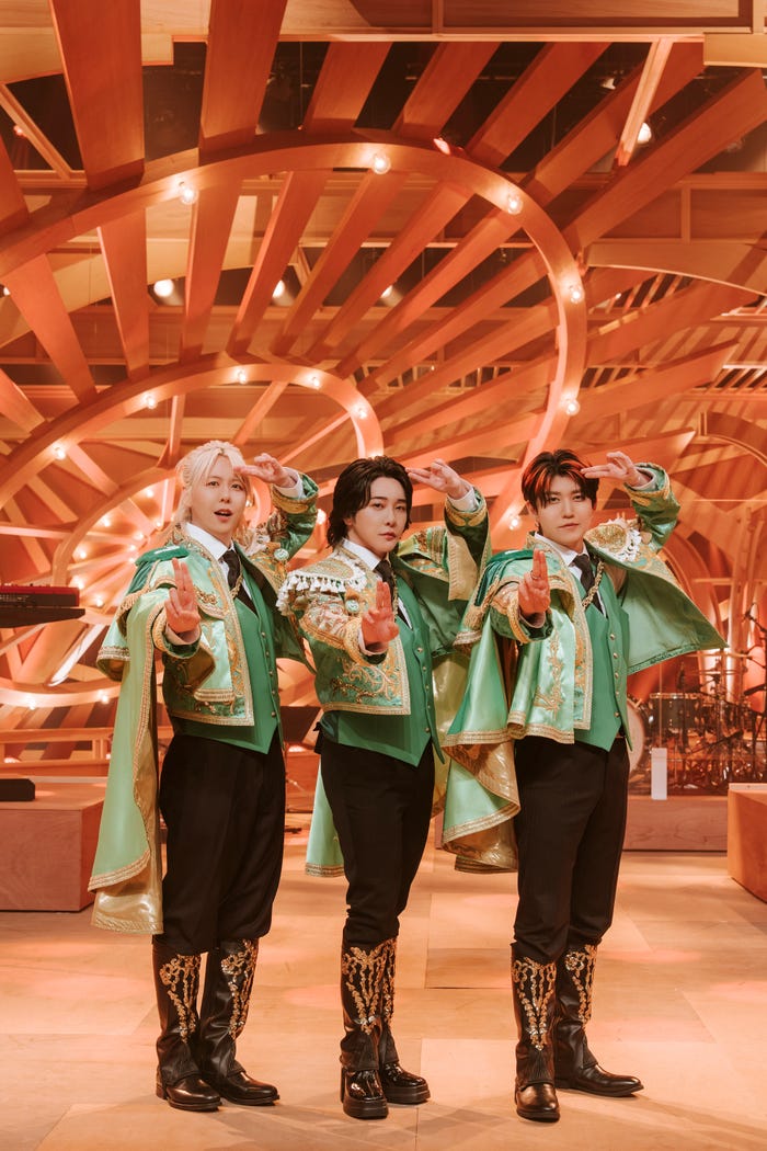 Mrs. GREEN APPLE(C)TBS
