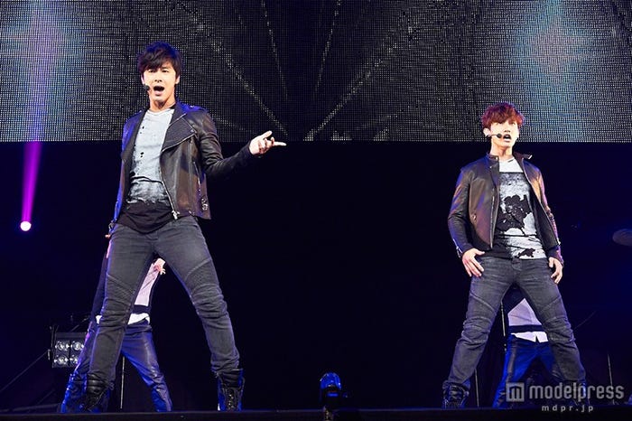 東方神起 僕達からクリスマスプレゼント ライブ初披露曲にファンうっとり モデルプレス 東方神起 僕達からクリスマスプレゼント ライブ初披露曲にファンうっとり モデルプレス