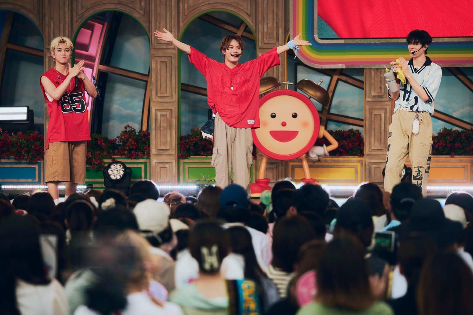 DXTEEN（C）LAPONE Entertainment