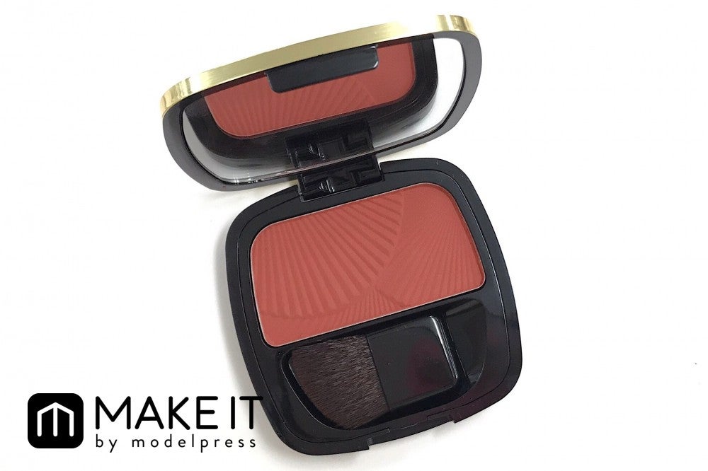 【チーク・フェイスカラー部門1位＜プチプラ＞】ロレアル パリ／ル バー ア ブラッシュ／11 BE FIERCE (C)メイクイット