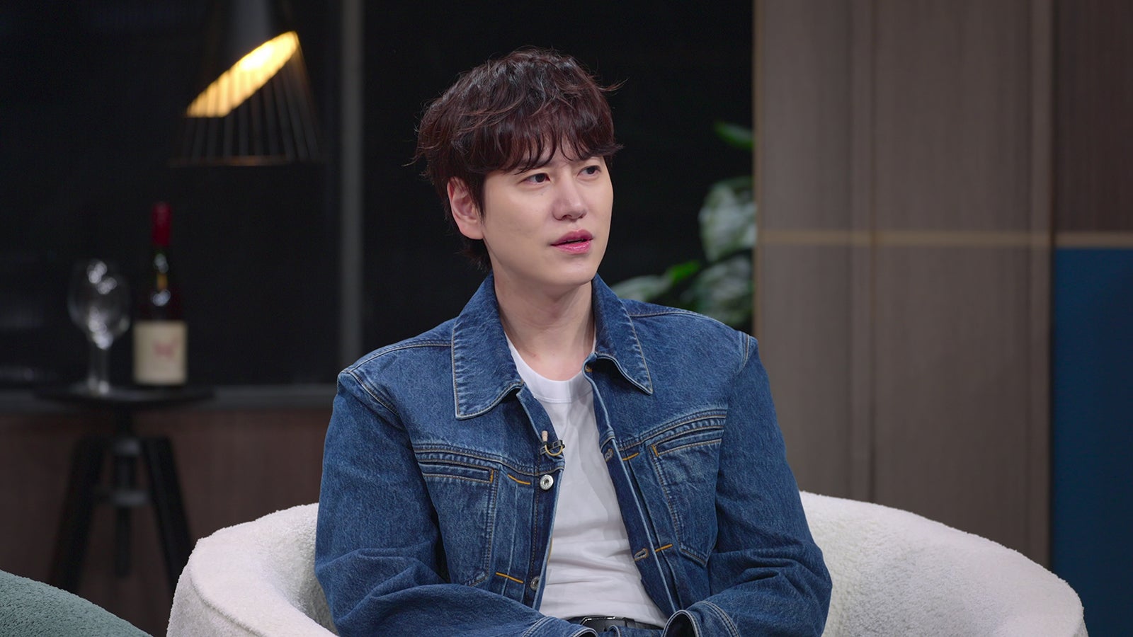 キュヒョン（C）Netflixシリーズ「脱出おひとり島」シーズン1～4独占配信中