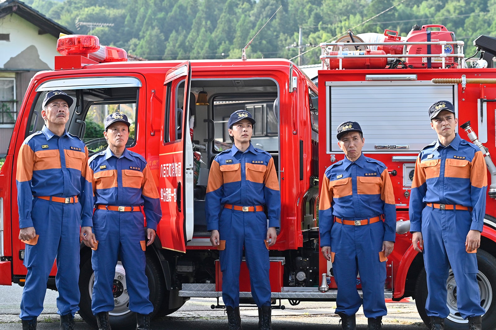 生瀬勝久、橋本じゅん、中村倫也、梶原善、満島真之介（C）テレビ朝日