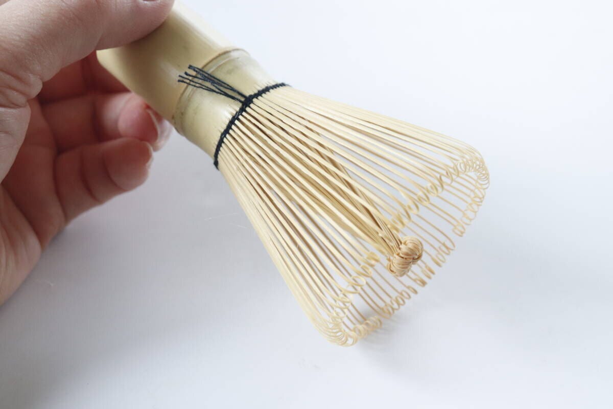 ダイソー　茶せん八十本立て