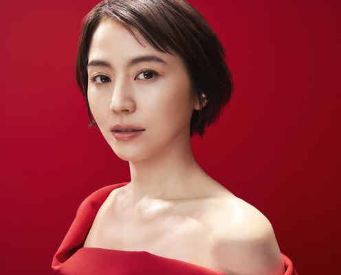 長澤まさみ、真紅ドレスで美デコルテ披露 最近ドキドキしたこと・自信を持つためのルーティーン明かす
