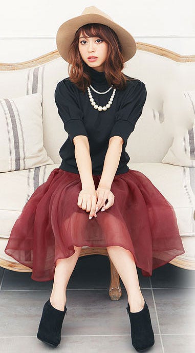 オーガンジーミディ丈ボリュームフレアスカート「神戸レタス」2990円(税込)/画像提供:神戸レタス