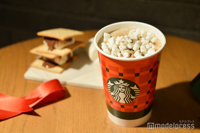 スモア チョコレート ラテ(C)モデルプレス