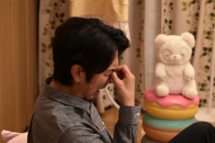 眞島秀和 (C)「パパとムスメの7日間」製作委員会