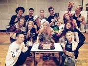 倖田來未、15周年の集大成が好発進 サプライズ訪問に店内歓喜も【モデルプレス】