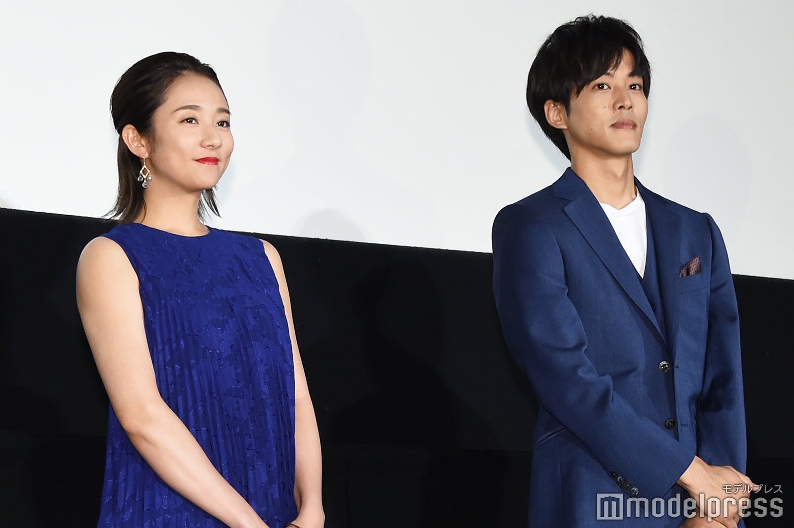 （左から）木村文乃、松坂桃李（C）モデルプレス