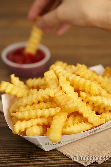 ケチャップが絡みやすい波状カットが特徴の「フレンチフライ」