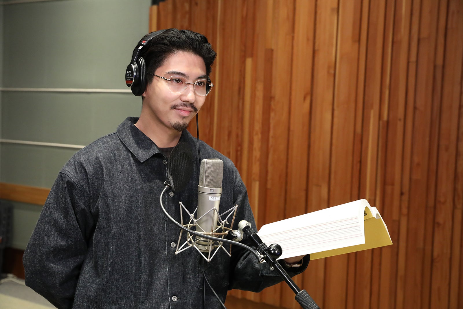 賀来賢人（C）臼井儀人／双葉社・シンエイ・テレビ朝日・ADK 2025