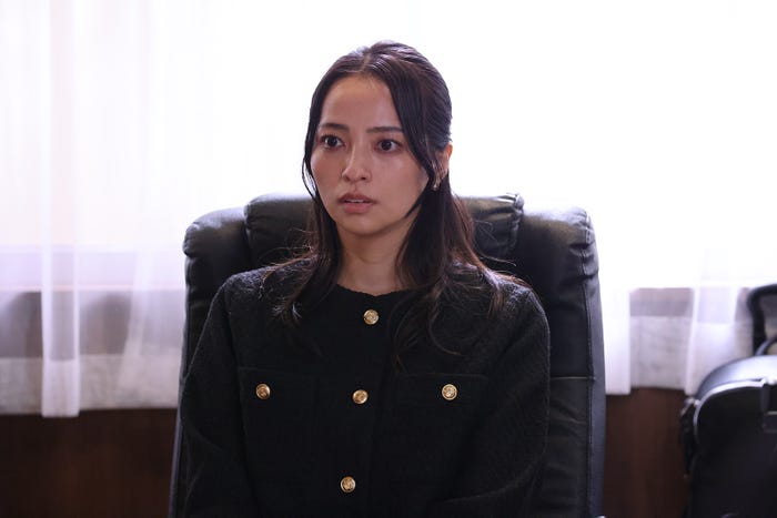 水崎綾女「アンサンブル」第6話(C)日本テレビ