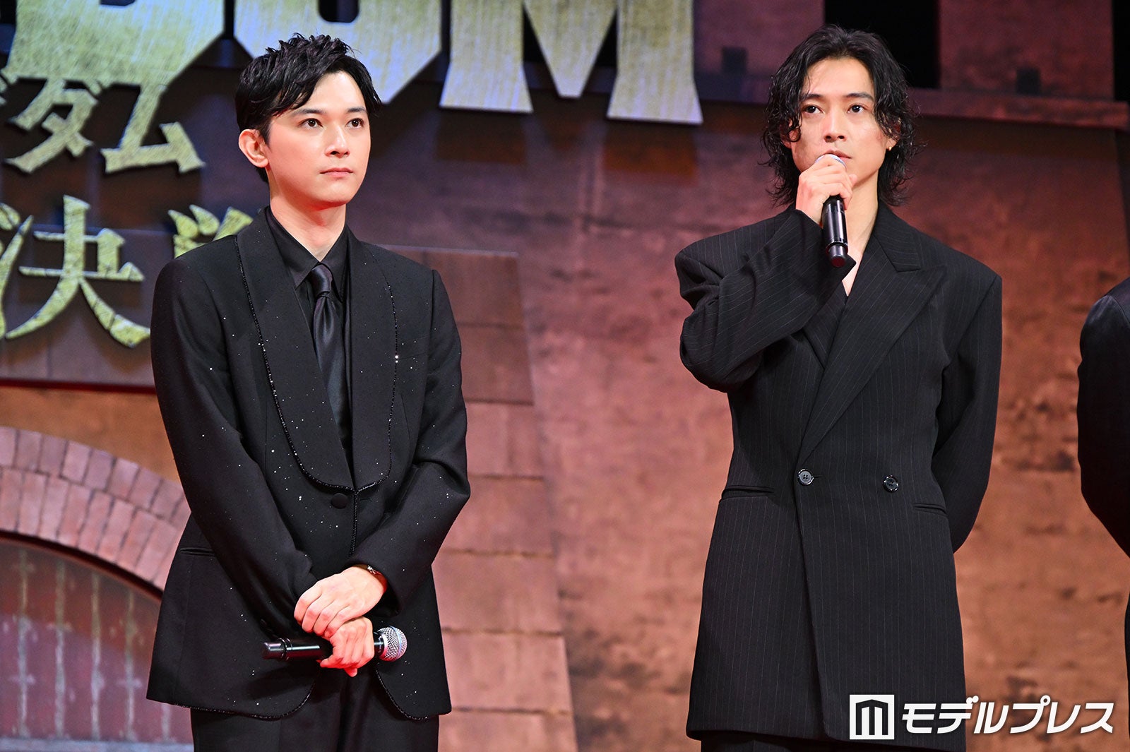 吉沢亮、山崎賢人（C）モデルプレス