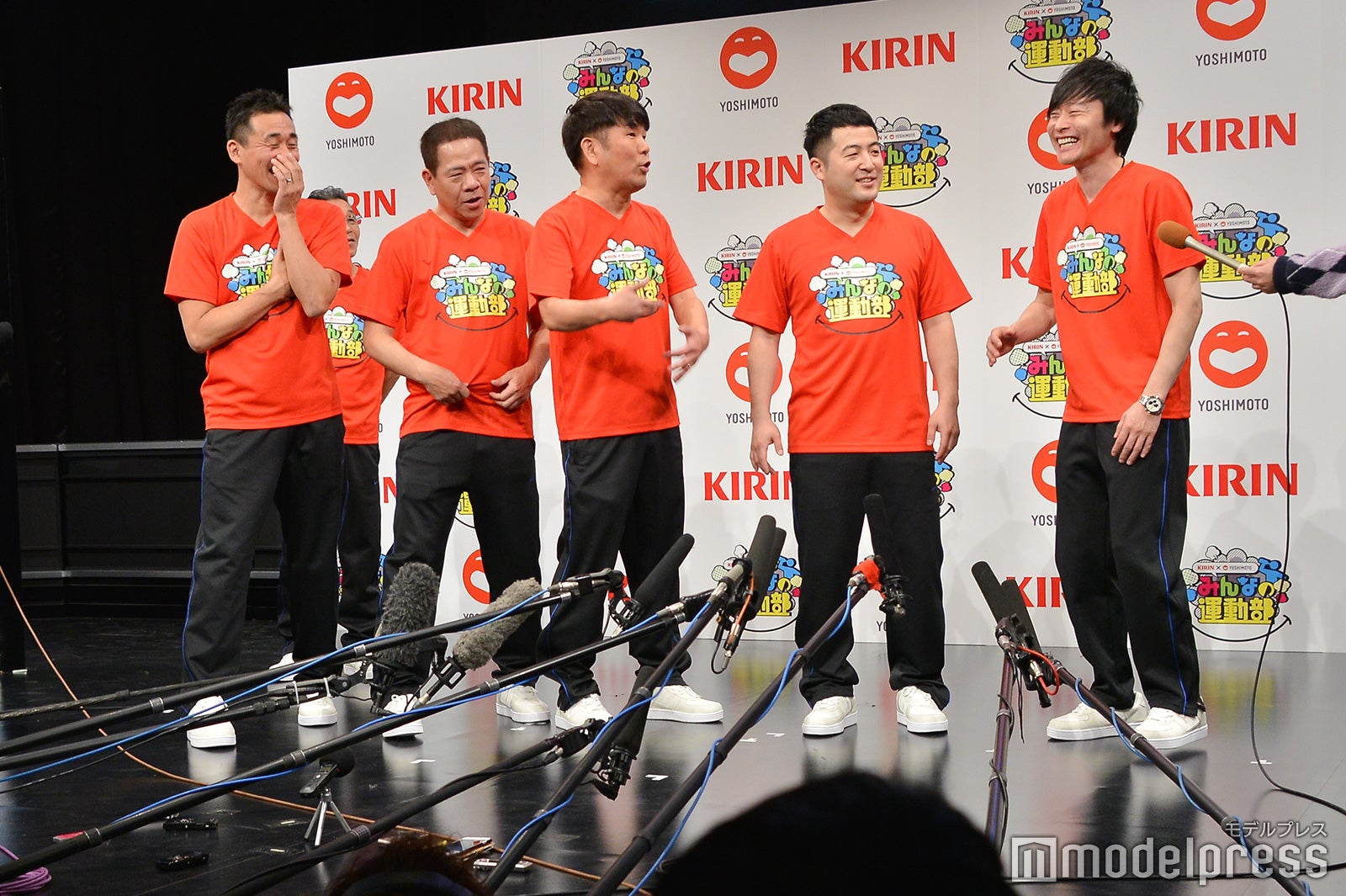 （左から）石田靖、FUJIWARA（原西孝幸、藤本敏史）、和牛（水田信二、川西賢志郎）（C）モデルプレス