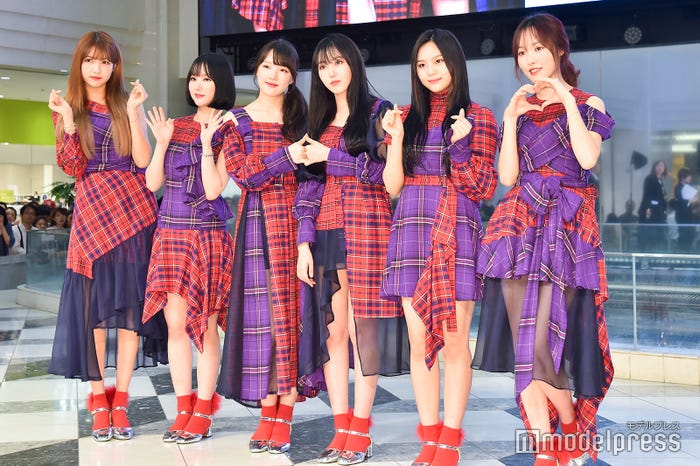 GFRIEND (C)モデルプレス